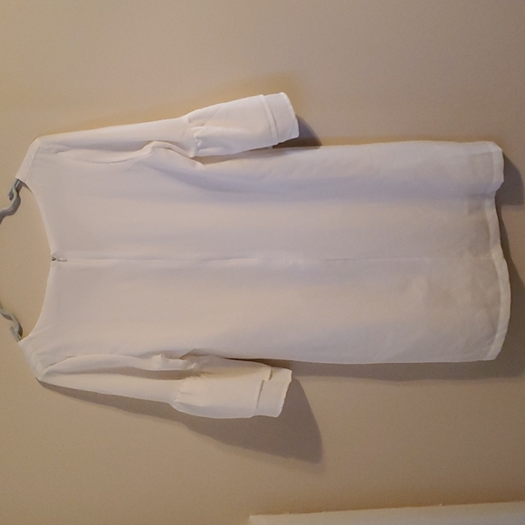 Belongsci white midi oversized dress with ruffle elbow length sleeves - Picture 6 of 6